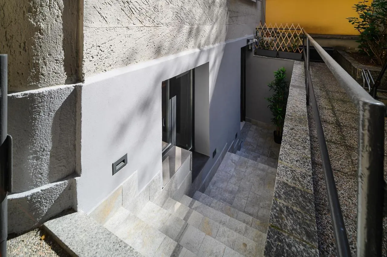 Sotto Loft Apartment Milan